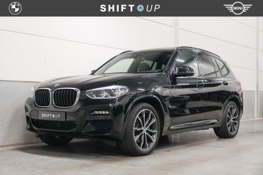 BMW X3 xDrive30e – Foto