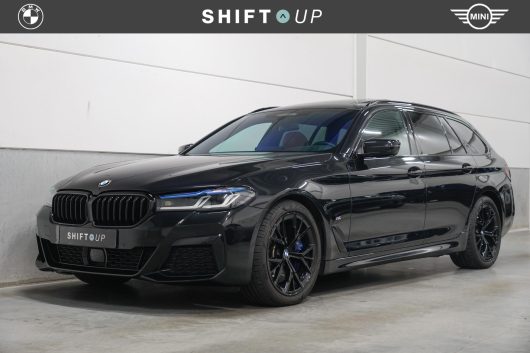 BMW 5 Serie Touring 540i xDrive – Foto