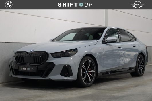 BMW i5 eDrive40 84 kWh – Foto