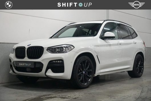 BMW X3 xDrive30e – Foto