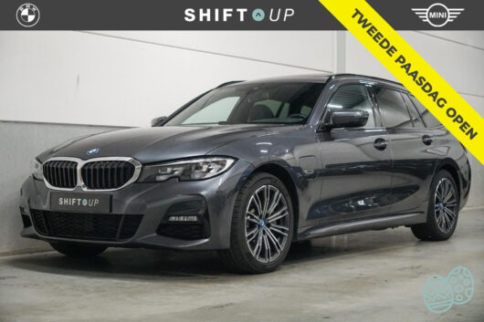 BMW 3 Serie Touring 330e – Foto