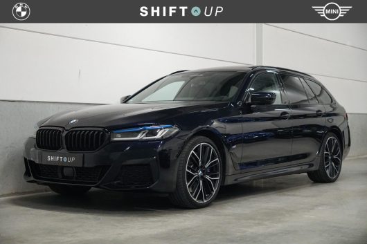 BMW 5 Serie Touring 540i xDrive – Foto