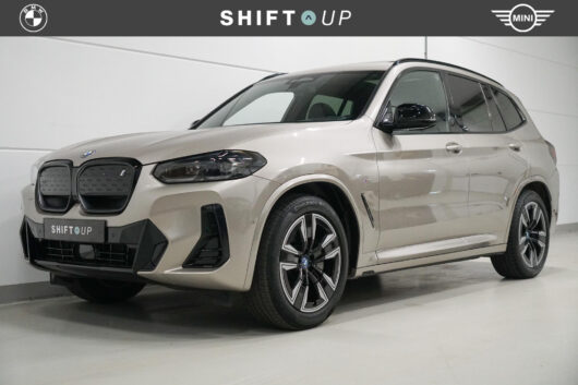 BMW iX3 80 kWh – Foto