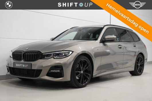BMW 3 Serie Touring 320i – Foto
