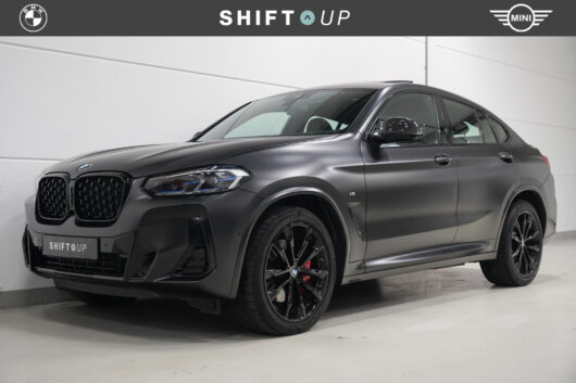 BMW X4 xDrive20i – Foto