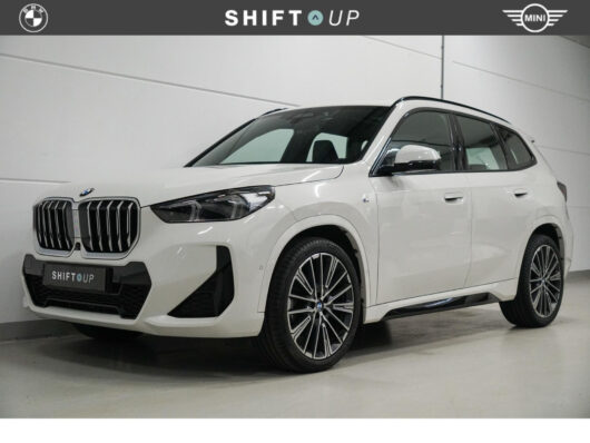 BMW X1 sDrive18i M-Sport | Panoramadak | Comfort Access – Foto