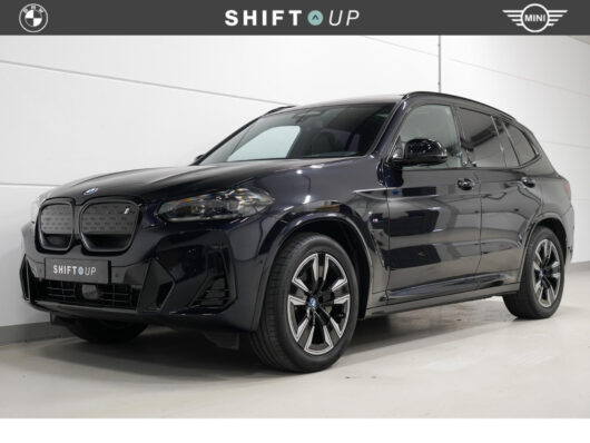 BMW iX3 80 kWh M-Sport | Panoramadak | Elektr. Trekhaak | Driving Assistant Professional – Foto