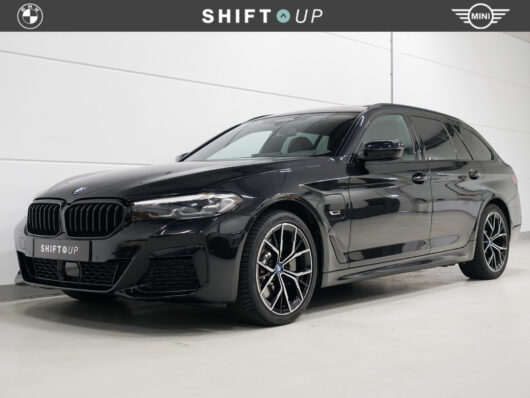 BMW 5 Serie Touring 530e xDrive M-Sport | Panoramadak | Adapt. Cruise Control – Foto