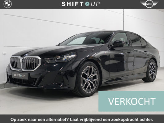 BMW i5 eDrive40 M-Sport | Panoramadak | CoPilot | Harman Kardon – Foto