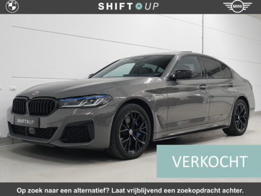 BMW 5 Serie 545e xDrive Schuifdak | CoPilot | Laser | Stoelventilatie – Foto