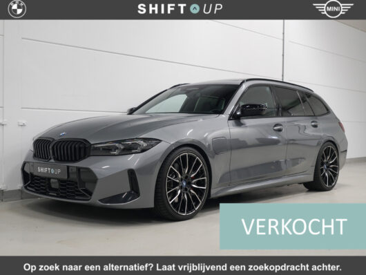 BMW 3 Serie Touring 330e xDrive M-Sport | Pano | Harman Kardon | CoPilot | Elektr. Trekhaak – Foto
