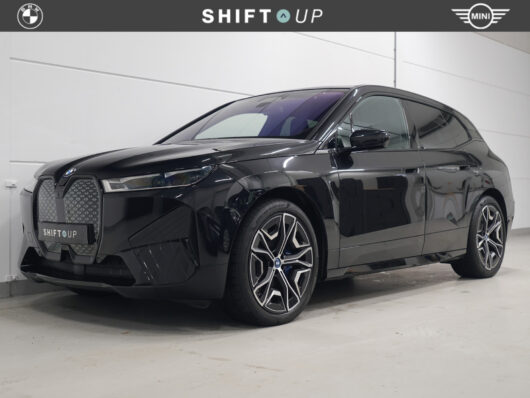 BMW iX xDrive50 112 kWh Skylounge | CoPilot | Stoelventilatie | Softclose – Foto
