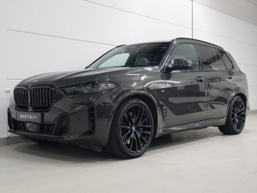 BMW X5 xDrive50e M-Sport | Panoramadak | CoPilot | Alcantara Hemel – Foto