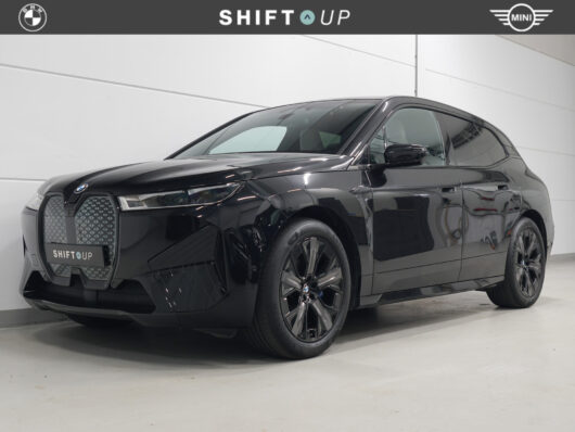 BMW iX xDrive40 Skylounge | CoPilot | Elektr. Trekhaak | Harman Kardon – Foto